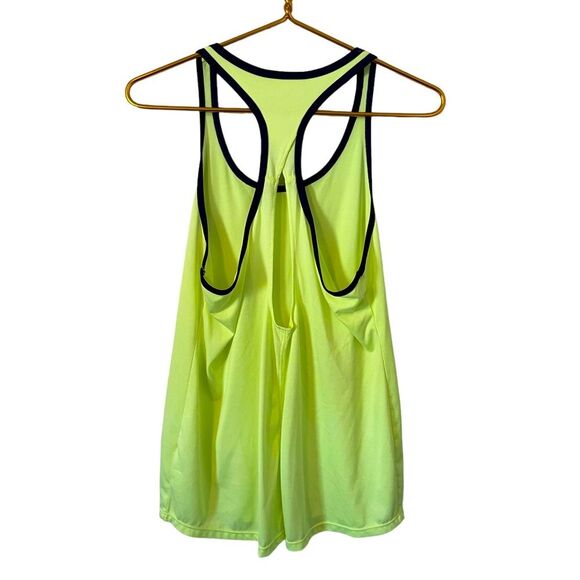 Layers Quick Dry Athletic Tank, Size Medium - Picture 2 of 3